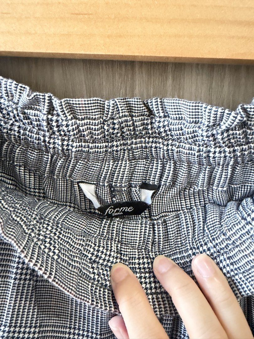 Forme Plaid High-Waist Drawstring Pants (Category: Other Bottoms) located in Manila. Submitted by ktyyycloset (Listing ID 1467445485, Image 3). Description: - Brand: Forme - Size: Small - Color/Pattern: Grey plaid - Waist: Elastic ruffled with matching drawstring - Fit: Relaxed wide-leg with side pockets - Fabric: Lightweight patterned material - Condition: Clean, label intact -Used once only.