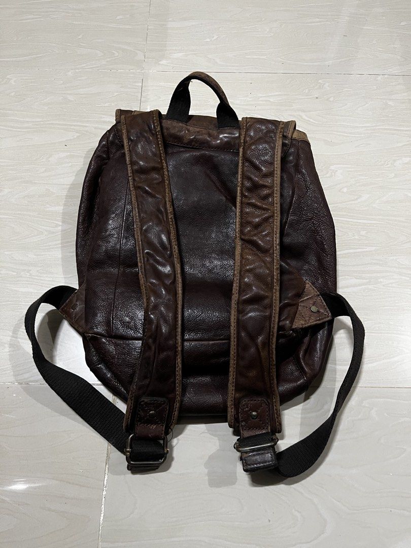 Fossil Brown Leather Backpack (Category: Backpacks) located in Baguio. Submitted by ifsixwaseven (Listing ID 1467407826, Image 2). Description: 1,500 + sf brand: FOSSIL material: genuine cowhide brown leather no issue.