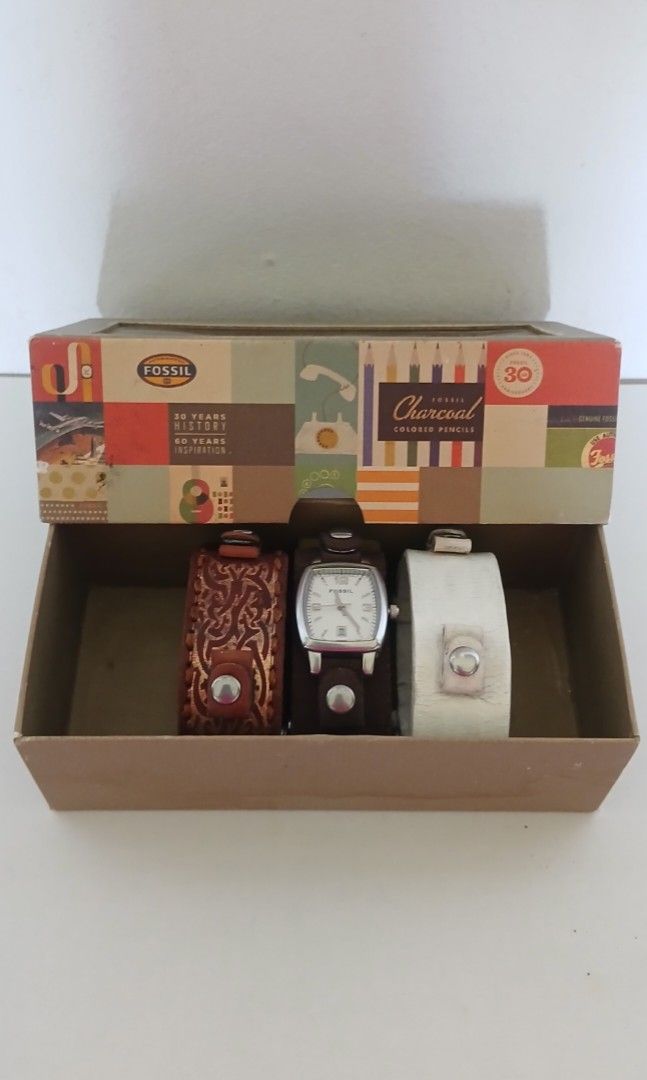 Fossil Leather Wrist watch w/ Interchangeable Strap (Category: Women's Watches) located in Batangas. Submitted by thriftshop_izy15 (Listing ID 1467377995, Image 3). Description: - Brand: Fossil - Color: White, Brown, & Dark brown leather strap - Dial: Square white face - Movement: Battery-operated quartz - Closure: Buckle clasp engraved with brand name - Wrist size: 16cm - 23cm.