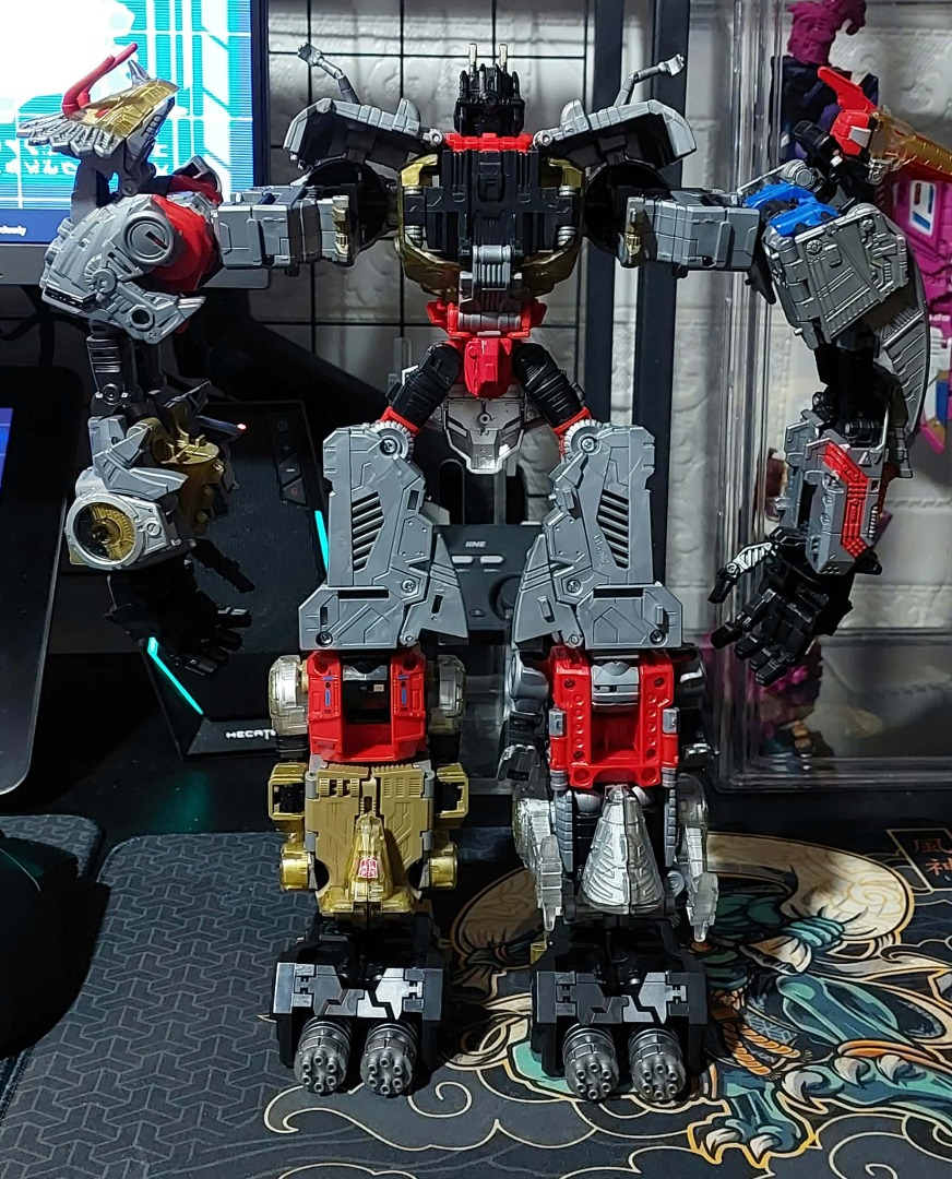 FS: POTP VOLCANICUS W/ PC-21 UPGRADE (NO BOX) (Category: Action & Battle Toys) located in Caloocan City. Submitted by javz_turla (Listing ID 1467565407, Image 2). Description: -Loose Dinobot Volcanicus -Accessories/Weapons included -Cards included -Hasbro brand, not KO RFS: Duplicate (already have another set) *Last Price already. Wala na pong tawad. *Payment first for lalamove delivery *MOP: GCash, Maya or LBC COP *Lalamove / SF to be shouldered