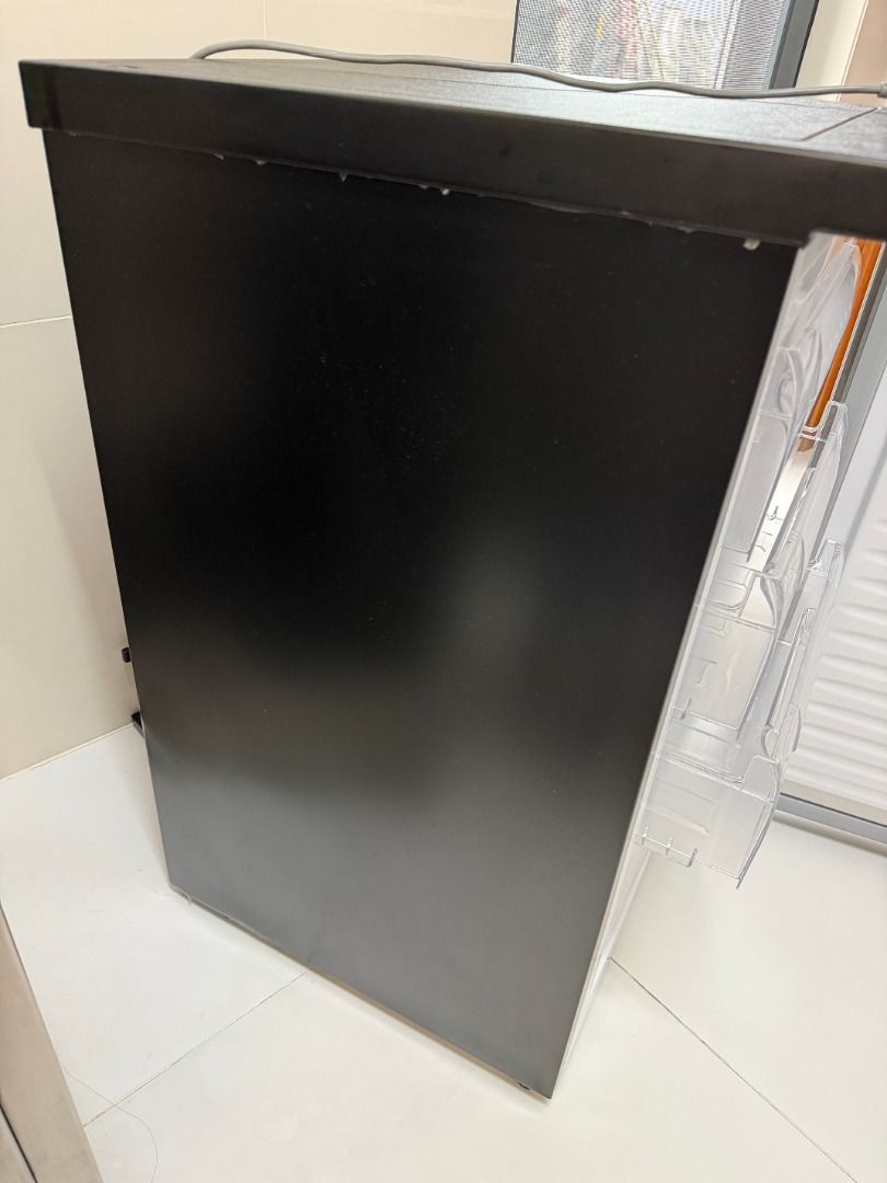 Fujidenzo Upright Freezer UF-35S2 (Category: Refrigerators and Freezers) located in Quezon City. Submitted by csdav (Listing ID 1467424956, Image 3). Description: - Brand/Model: Fujidenzo Upright Freezer UF-35S2 - Finish: Sleek silver with black top - Storage: 4 clear pull-out drawers plus wire shelves for organized freezing - Condition: Clean interior, works great - Size: Compact design, ideal for small spaces - Inclusions: Power plug included.