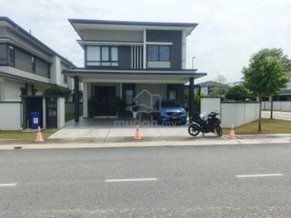 (Category: ) located in . Submitted by broalfian (Listing ID 1455124172, Image 1). Description: .