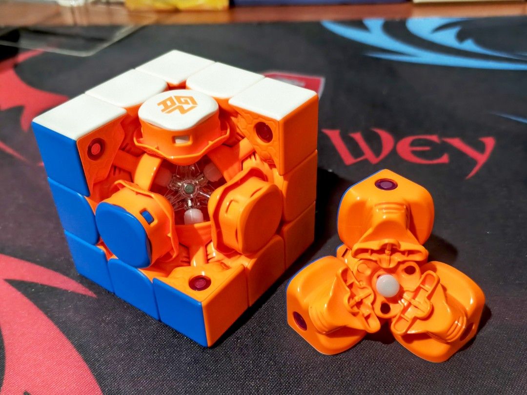 GAN V100 Leap (Category: Board Games & Puzzles) located in Malabon City. Submitted by frgenesis (Listing ID 1467475350, Image 1). Description: Gan V100 Leap - Year of the Horse Edition All complete accessories. .