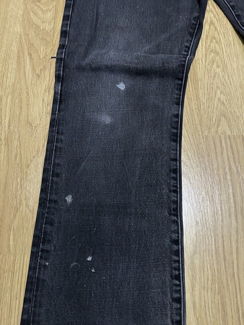 Gap 1969 Standard Black Jeans 32x34 (Category: Jeans) located in Manila. Submitted by found1one (Listing ID 1467517311, Image 2). Description: - Brand/Model: Gap 1969 Denim Jeans - Fit & Size: Standard fit, Size 32x34 - Color/Condition: Washed black with natural fading and minor paint marks on the right leg (see closeups) W-16.5” L-40” Lo-8” Used 500.