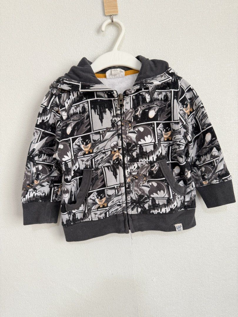 Gap batman hoodie (Category: Babies & Kids Fashion) located in Dasmarinas. Submitted by elizmaebau68309 (Listing ID 1467454387, Image 1). Description: Personal used Gap batman design hoodie jacket No flaws 12-18 months on tag can fit up to 24 months (payat) .