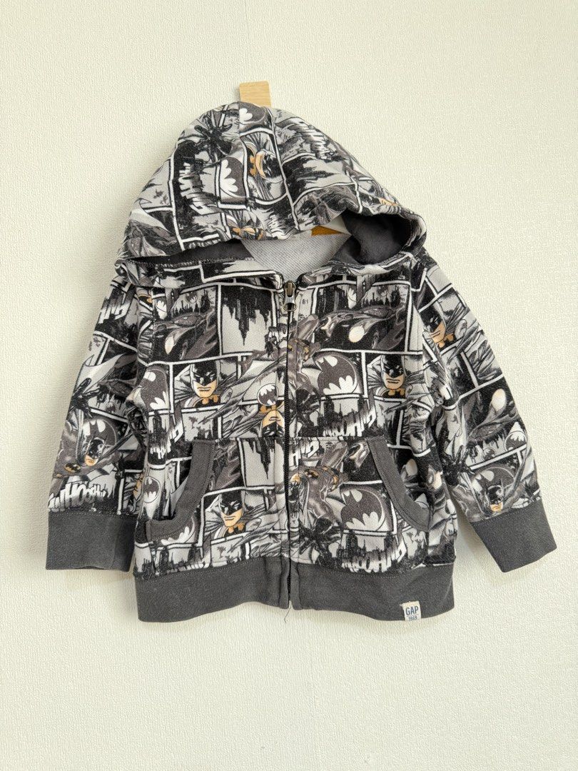Gap batman hoodie (Category: Babies & Kids Fashion) located in Dasmarinas. Submitted by elizmaebau68309 (Listing ID 1467454387, Image 2). Description: Personal used Gap batman design hoodie jacket No flaws 12-18 months on tag can fit up to 24 months (payat) .