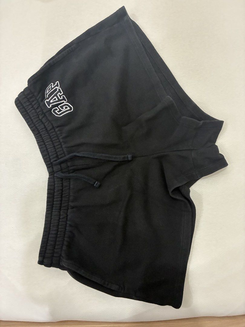 GAP Cotton Shorts (Category: Shorts) located in Paranaque City. Submitted by mamamimomu (Listing ID 1467382041, Image 1). Description: 100/each Php150 take all.