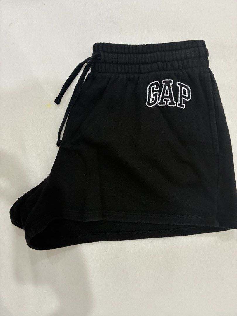 GAP Cotton Shorts (Category: Shorts) located in Paranaque City. Submitted by mamamimomu (Listing ID 1467382041, Image 2). Description: 100/each Php150 take all.