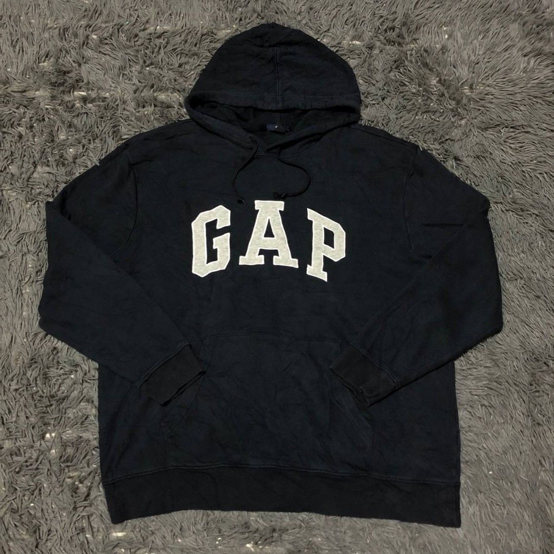 GAP Hoodie (Category: Activewear) located in Camiling. Submitted by thriftscape2024 (Listing ID 1467558437, Image 1). Description: Excellent Condition Color rate: 9/10 Issue: ❌❌❌ Dimes: W25xL27.