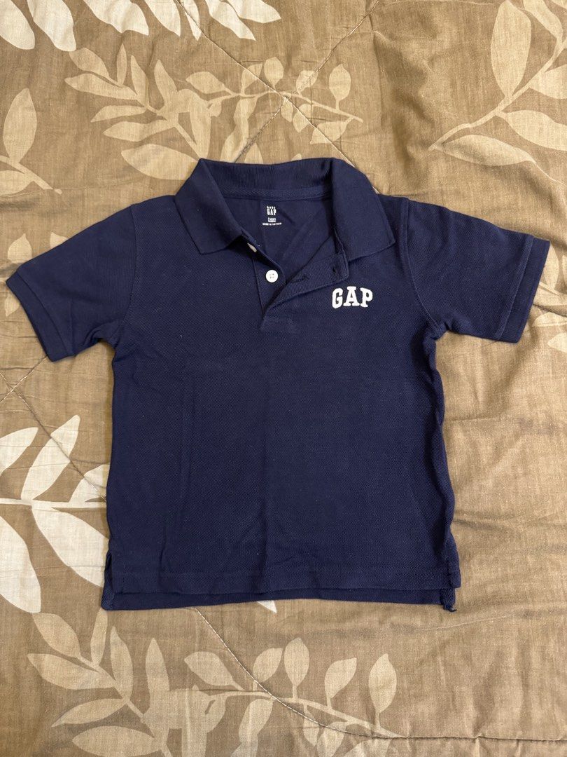 Gap Polo Shirt (Category: Babies & Kids Fashion) located in Makati City. Submitted by averysbabyshop (Listing ID 1467446547, Image 1). Description: 3Y on tag.