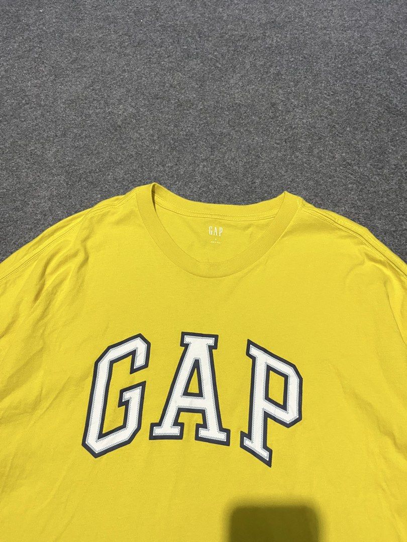 GAP tshirt (Category: Tshirts & Polo Shirts ) located in Lapu Lapu. Submitted by jhonrener41426 (Listing ID 1467468855, Image 2). Description: Fit to medium Dimes 20x26 Asnew condition Color rate 9.8/10 Authentic Issue none .