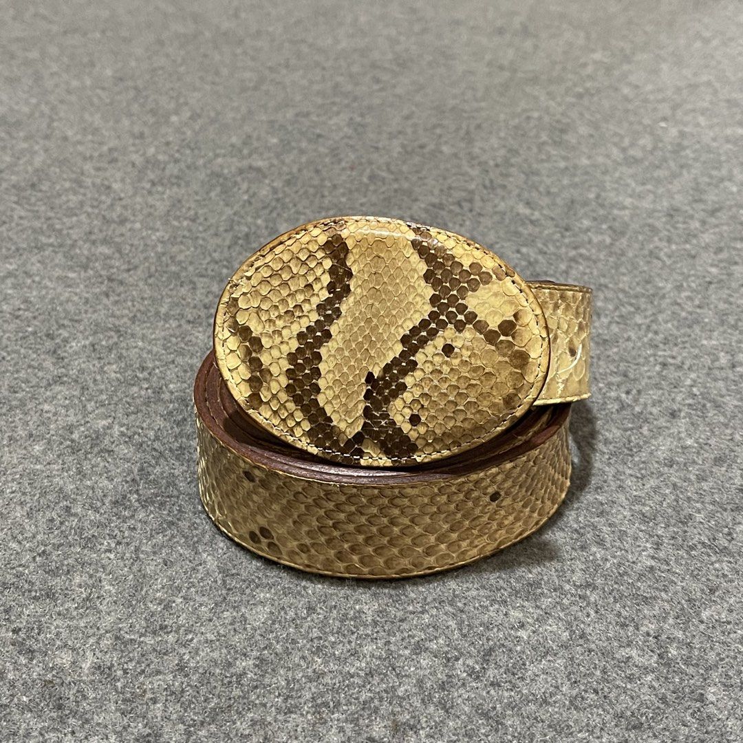 Genuine Classic Python Leather Belt (33-39) (Category: Belts) located in Pasig City. Submitted by _rosasass_ (Listing ID 1467406923, Image 1). Description: Authntic Snake skin Excellent condition Waistline 33-39 Length 47 inch width 1.5 inch.