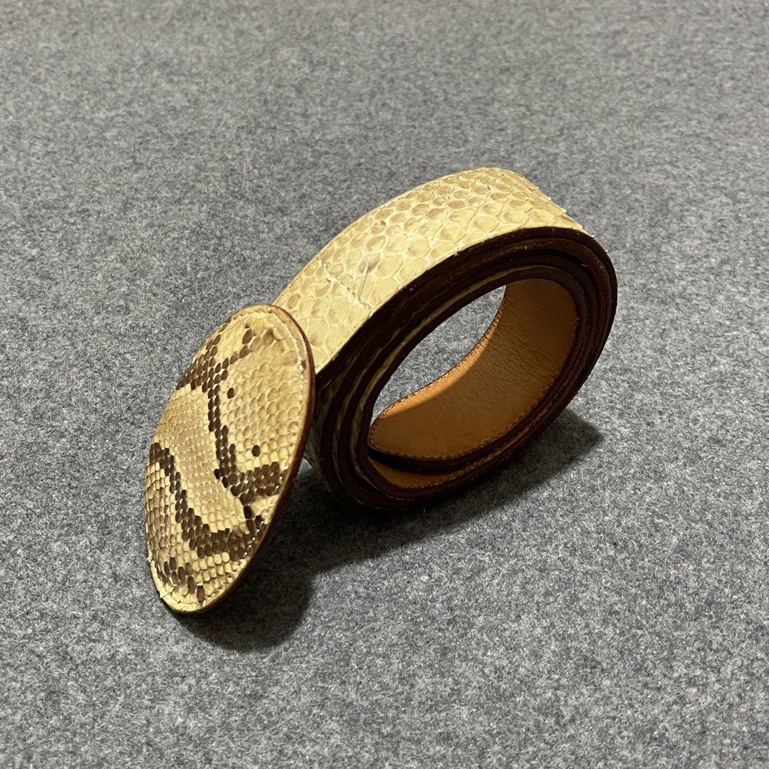 Genuine Classic Python Leather Belt (33-39) (Category: Belts) located in Pasig City. Submitted by _rosasass_ (Listing ID 1467406923, Image 3). Description: Authntic Snake skin Excellent condition Waistline 33-39 Length 47 inch width 1.5 inch.