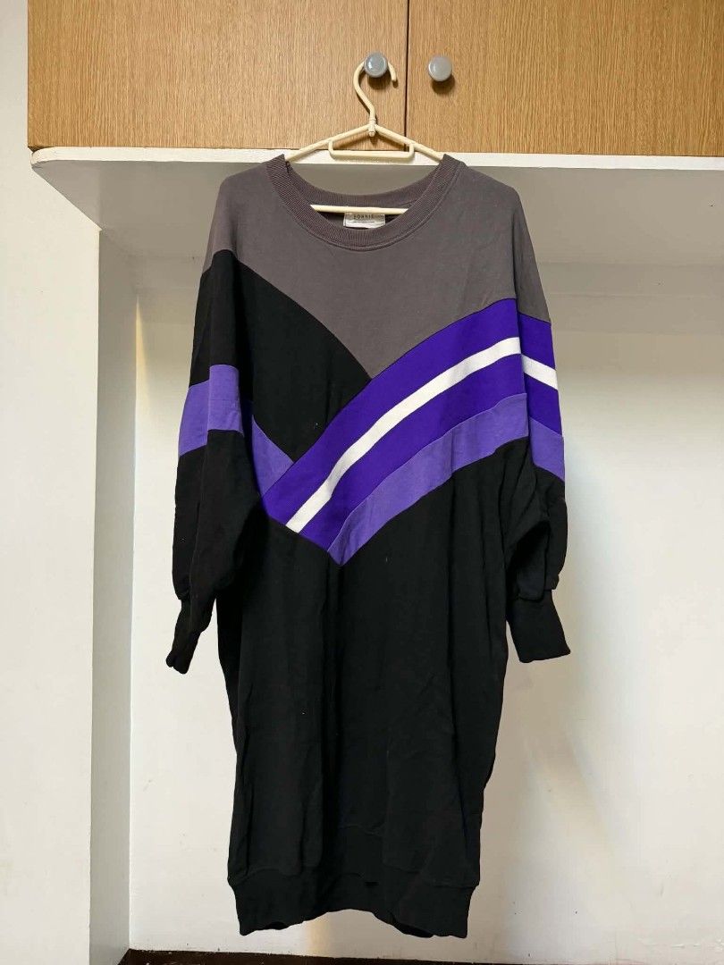 Geometric Dress (Category: Dresses) located in Manila. Submitted by atozstuff (Listing ID 1467445213, Image 1). Description: .