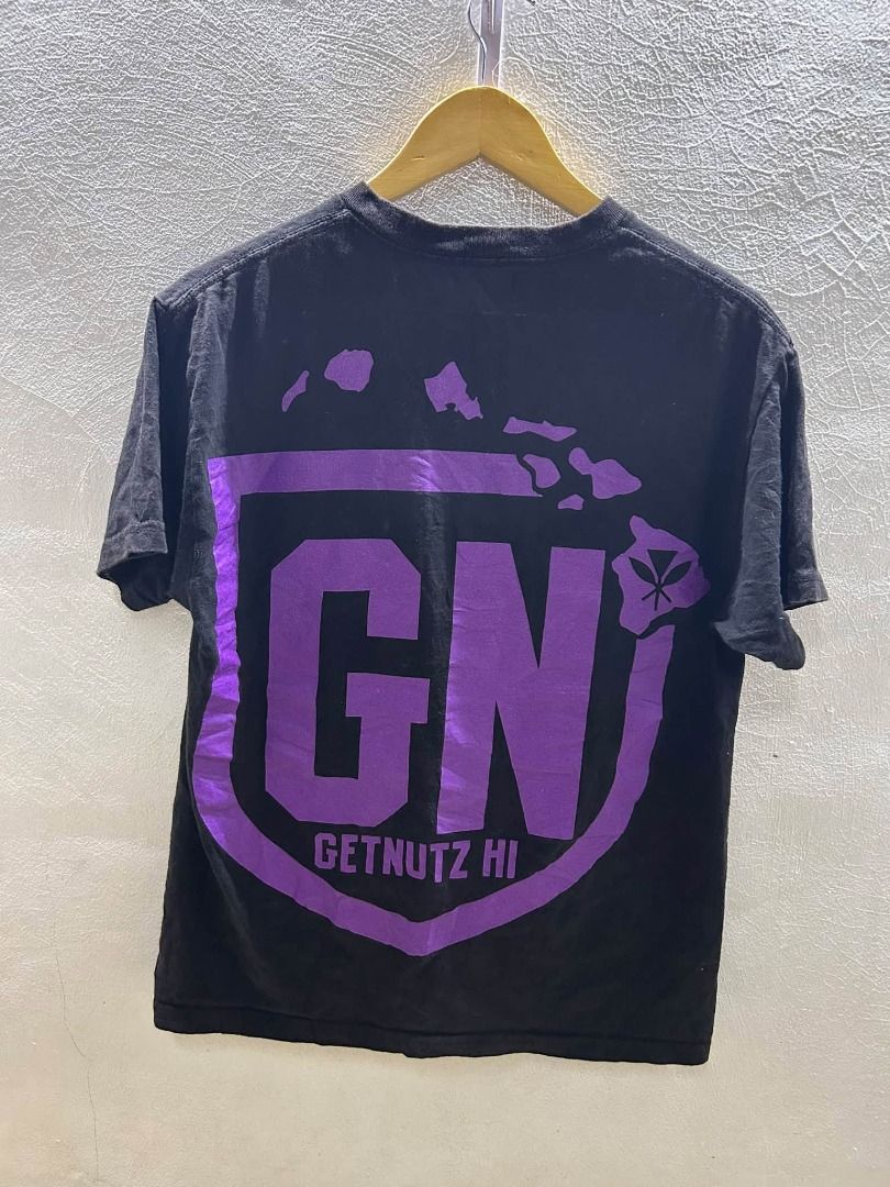 GET NUTS GRAPHIC TEE (Category: Tshirts & Polo Shirts ) located in Caloocan City. Submitted by vntgxlocalsph (Listing ID 1467484096, Image 2). Description: ISSUE : MIN CRACKS DIMES : 19x25 SMALL.