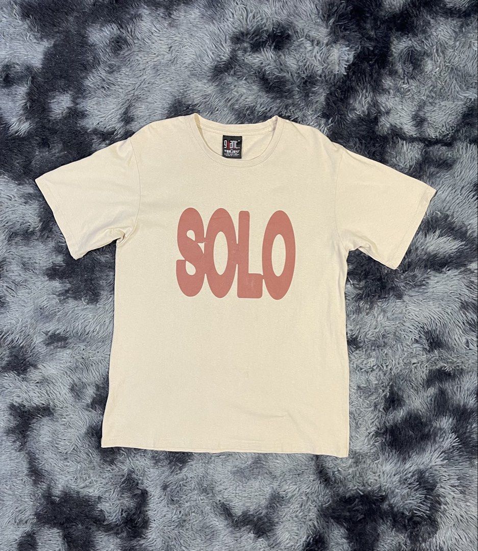 giant tshirt (Category: Tshirts & Polo Shirts ) located in Caba. Submitted by thriftedpopcorn (Listing ID 1467486983, Image 1). Description: giant t shirt size: medium dimentions: length:27 width:19 color rate:9/10 or better over all conditon: good 300 plus sf 💰mop:gcash/maribank 📦mod:jnt 📍location: san fernando la union .