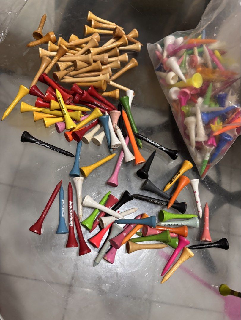 Golf tees 225 pcs take all (Category: Golf) located in Quezon City. Submitted by closettreasure123 (Listing ID 1467414507, Image 1). Description: Brands: dunlop, mizuno, tour tee mini, kira, tourstage, bridgestone, 8 yards,4 yards, etc., 225 pieces 112 wood 113 plastic .
