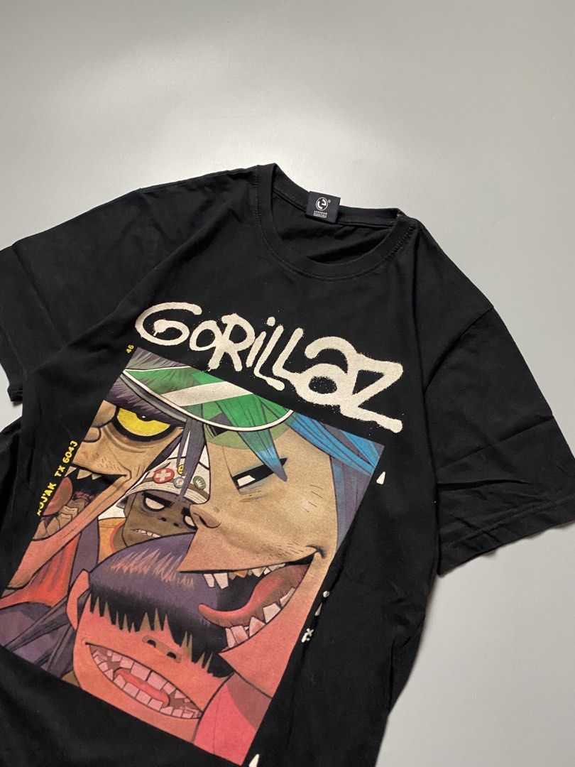 Gorillaz Official Merch - Size Small-Medium (Category: Tshirts & Polo Shirts ) located in Cebu City. Submitted by maicoh230 (Listing ID 1467513039, Image 2). Description: Gorillaz Official Merch ▫️ Condition: 9/10 ▫️ Color: 9/10 ▫️ Size: S-M ▫️ Dimensions: W19 L26 ▫️ Flaw/s: pin hole 🛒 Mine: 350 REMINDERS 📍 Cebu City 💳 Payment First Policy 📦 J&T | Maxim (Within Cebu) 📸 Color may vary slightly due to lighting..