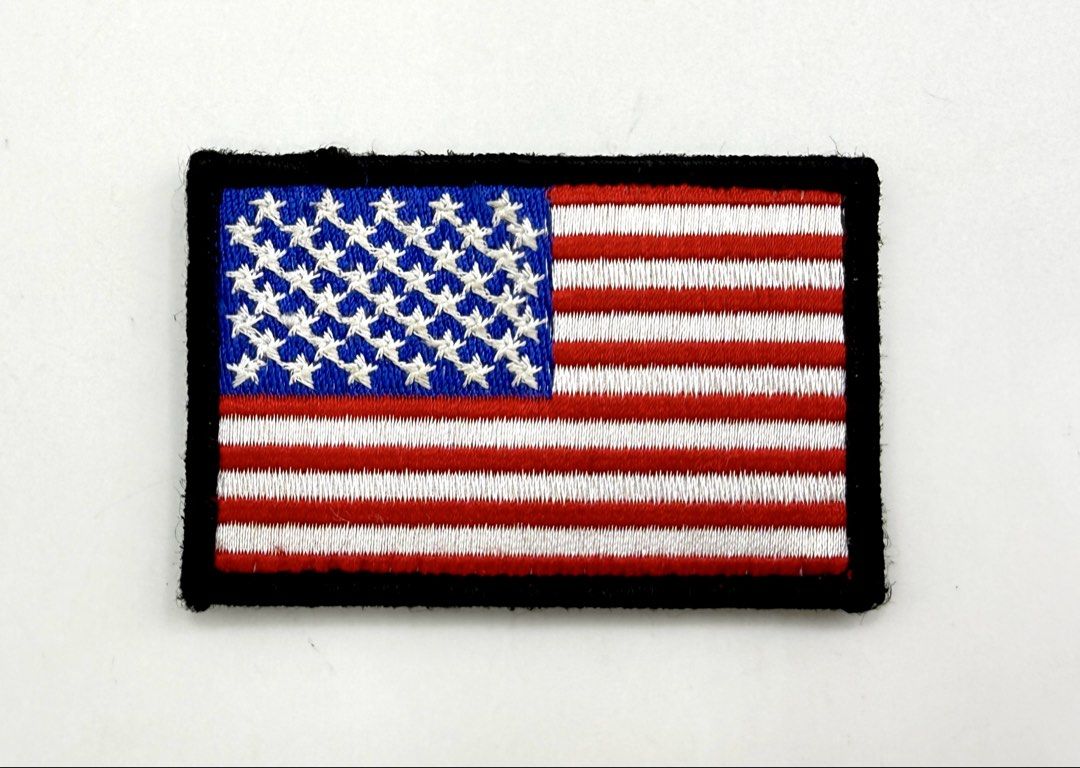 GORUCK Patch -US Flag （分類：旅遊 - 旅行必需品及用品）位於 Hong Kong。 由 xsqrd 提交（商品編號 1467518194，圖片 1）。簡介： Size: 2” x 3” or 8 x 5.5 cm (approx) Velcro Hook backing for attachment to Tactical Hats, Jackets, Backpacks and Gear 100% Embroidery. Fixed Price. Made in the USA。