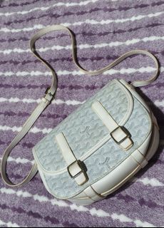 (Category: ) located in . Submitted by thriftnijuls (Listing ID 1467481966, Image 1). Description: .
