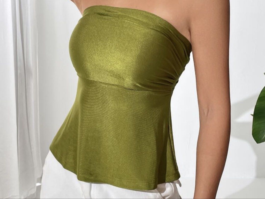 Green Tube Top (Category: Sleeveless) located in Tacloban City. Submitted by rairai_21 (Listing ID 1467549161, Image 1). Description: .