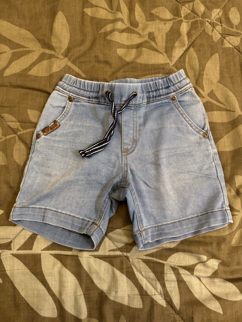Grizzly Denim Short (Category: Babies & Kids Fashion) located in Makati City. Submitted by averysbabyshop (Listing ID 1467449879, Image 1). Description: Large on tag.