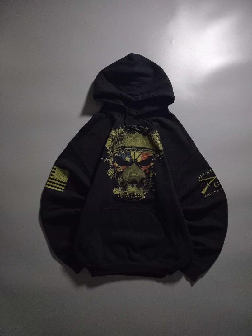 grunt style big head hoodie (Category: Hoodies) located in San Isidro. Submitted by lagloots (Listing ID 1467377940, Image 1). Description: grunt style hoodie makapal tela fits large 📌model's reference: 5'7, 45kg DIMES (IN INCHES) LENGTH: 27 / WIDTH: 24 CONDITION: 9/10 [] COLOR RATE: 9/10 ISSUE: none.
