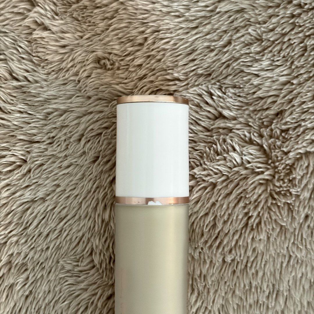 GRWM Radiance Tint (Category: Makeup) located in San Juan City. Submitted by _ands_ (Listing ID 1467457649, Image 2). Description: - Shade: Green Beige - Lightly used ❗️Because the product doesn’t move around easily, I cannot see how much product is left. Please refrain from asking what percentage of product is remaining. ❗️Flaw: slightly faded logo and lining .
