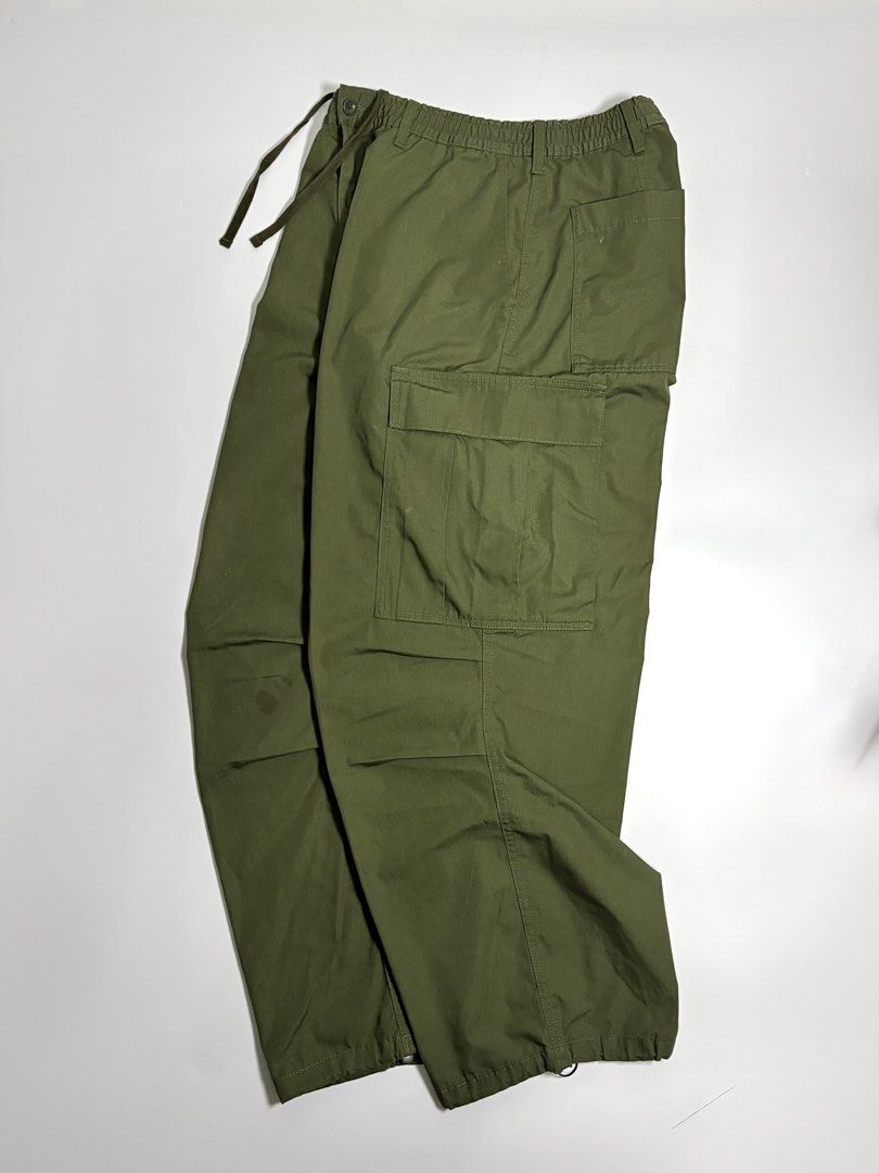 gu cargo wide balloon pants (Category: Joggers) located in Manila. Submitted by bigassforehead (Listing ID 1467409714, Image 1). Description: gu wide cargo balloon pants size xl / 36 - 40 waist 2k only manila.