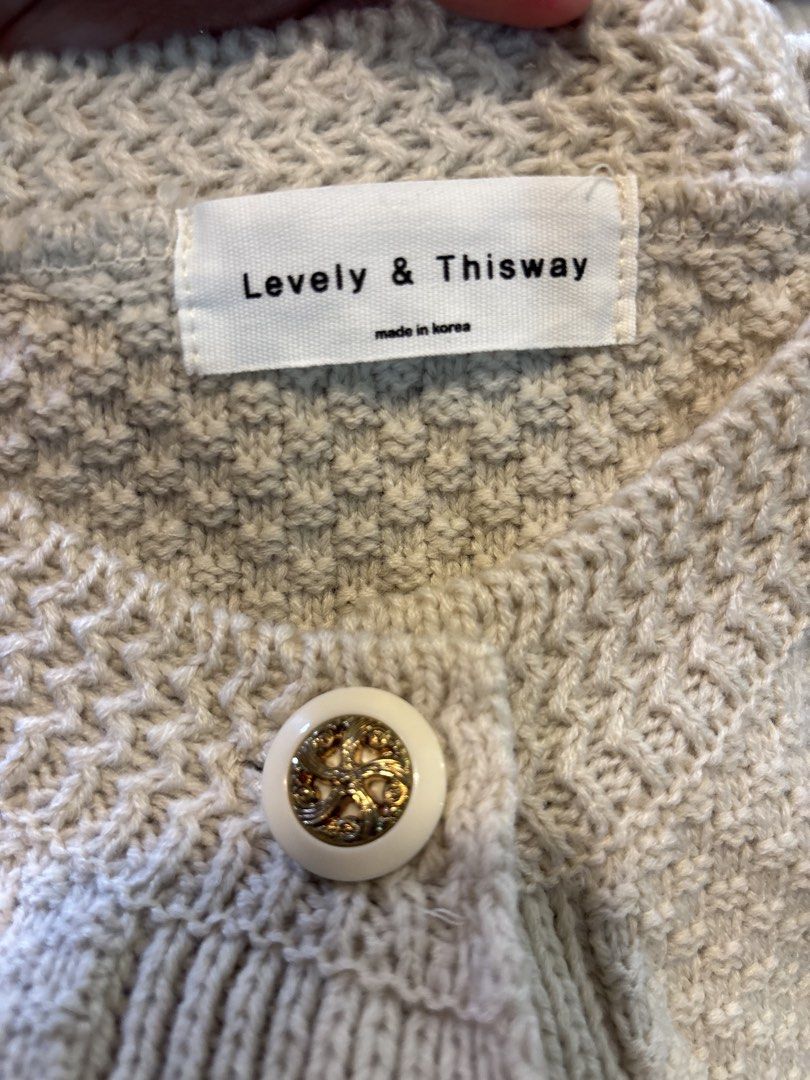 GU inspired cable knit cardigan premium quality (Category: Coats, Jackets and Outerwear) located in Baguio. Submitted by twinniesnco (Listing ID 1467389591, Image 2). Description: .