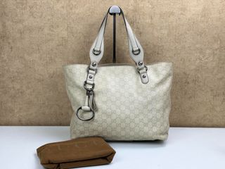 (Category: ) located in . Submitted by luxury_galeries (Listing ID 1467385939, Image 1). Description: .