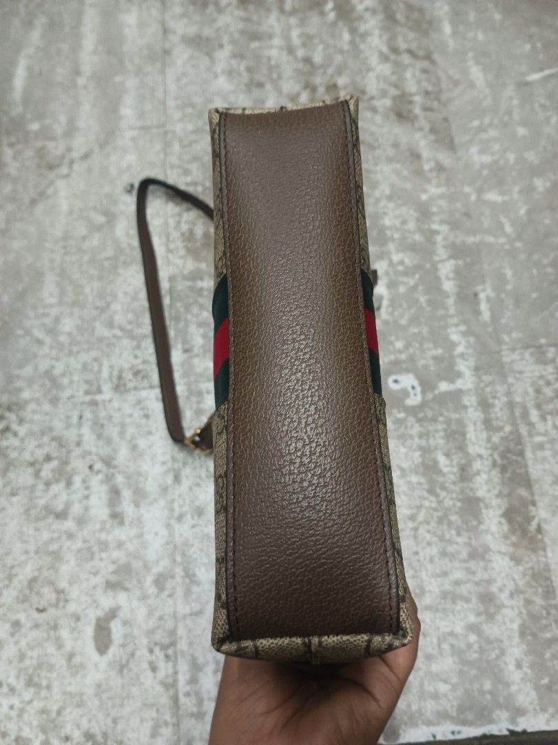 Gucci alma sling bag (Category: Luxury Bags & Wallets) located in Baguio. Submitted by brandeditems16 (Listing ID 1467593574, Image 2). Description: -in good condition -no flaws or damage -vinyl material -dustbag provided only -negotiable price .