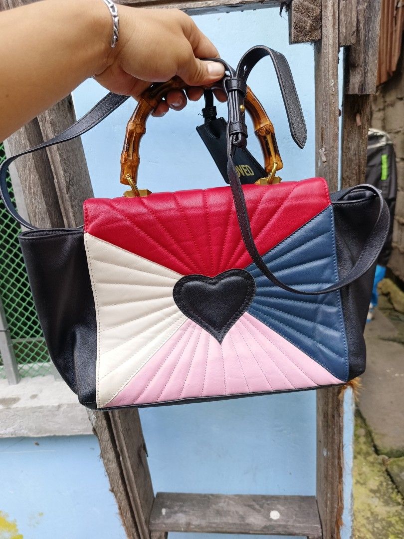 Gucci bamboo (Category: Shoulder Bags) located in Manila. Submitted by alwaysgoodzthrift (Listing ID 1467417272, Image 2). Description: Gucci two way bamboo details posted no major flaws.
