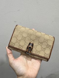 (Kategori: ) berada di . Dikirim oleh ofashionhunter (ID iklan 1467497407, Gambar 1). Deskripsi: .