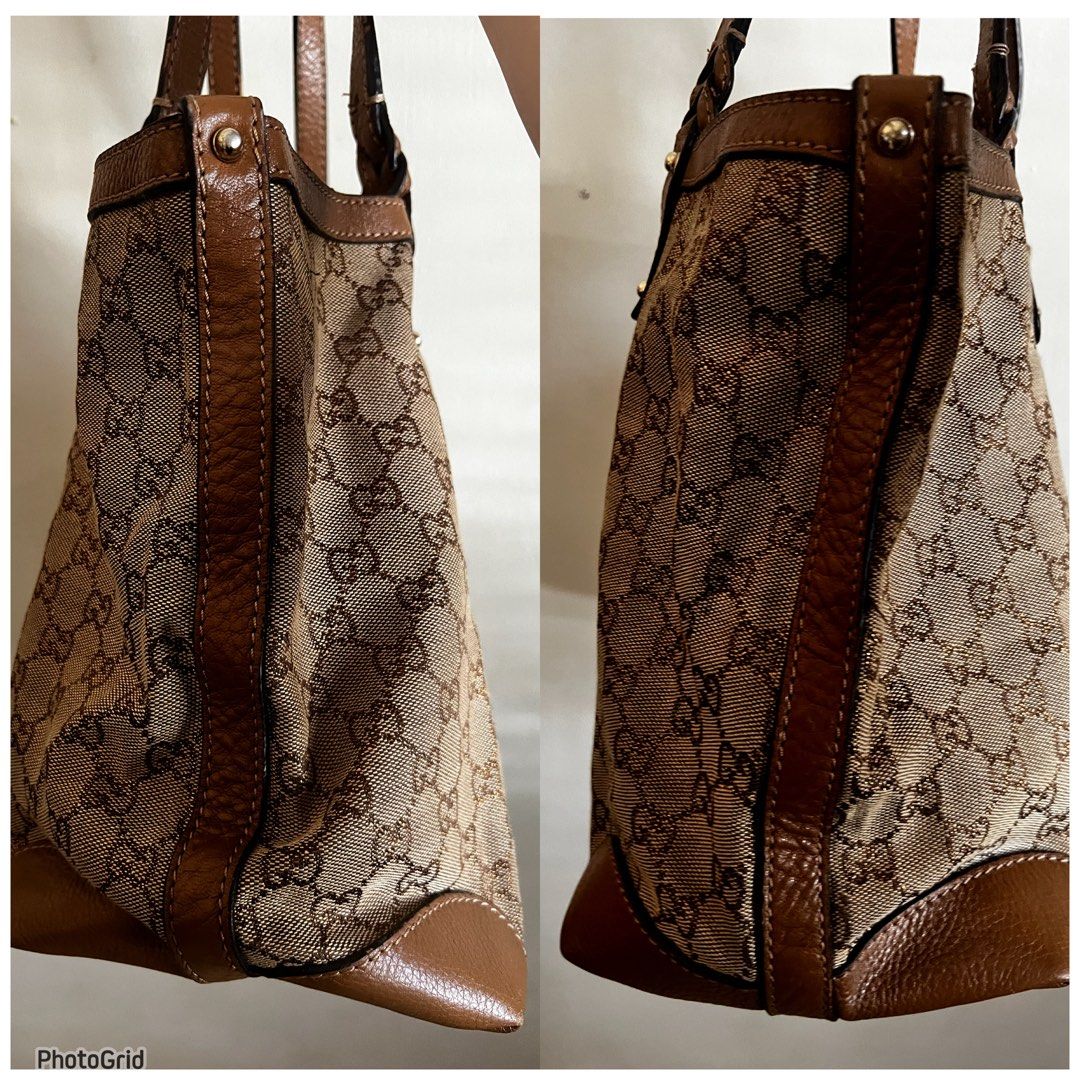 Gucci tote bag (Category: Luxury Bags & Wallets) located in Valenzuela. Submitted by dianzskiyo (Listing ID 1467373547, Image 3). Description: 📍SELF - AUTHENTICATION📍 LOCATION : VALENZUELA 🎀AVAILABLE! SOLD ITEMS ARE MARKED OR DELETED🎀 Preloved Gucci tote w/ pouch 🤎 📍 what you see is what you get 📍 Managed ur expectation - this is preloved 📍 Slightly negotiable 📍 All details were already posted (pls check photos para iwas sa redundant na 