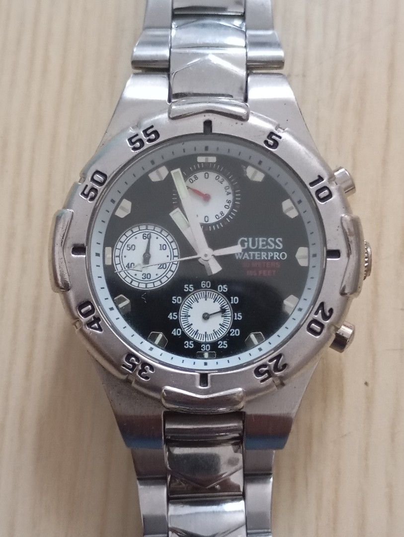 Guess chrono (Category: Men's Watches) located in Las Pinas. Submitted by quick_deals_great_finds2 (Listing ID 1467380668, Image 1). Description: Original vintage quartz chronograph Good working condition with battery 38mm medium unisex Fits wrist size 7 inches.
