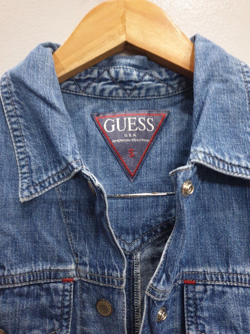 Guess denim jacket button down (Category: Coats, Jackets and Outerwear) located in Calamba. Submitted by mimabuy (Listing ID 1467405027, Image 2). Description: Best fit for Small to Medium frames.
