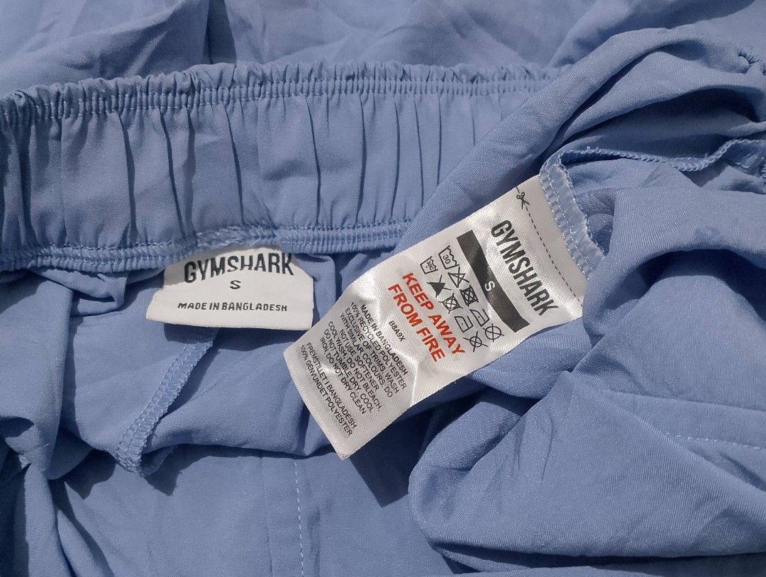 Gymshark Scallop Hem Shaped Short (Category: Shorts) located in Davao. Submitted by thrifttayo (Listing ID 1467385462, Image 2). Description: Small on tag W 27-30 L 12.5 No Issue Excellent Condition .