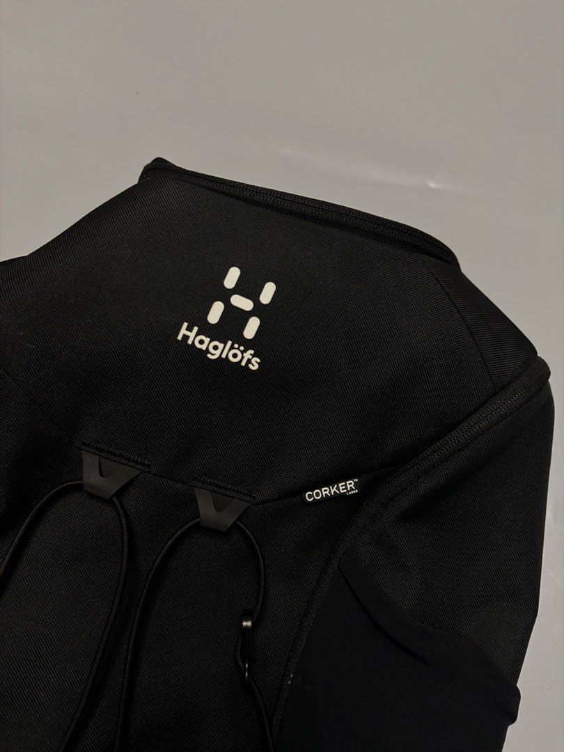 Haglöfs Corker Large Black Backpack (Category: Backpacks) located in Alaminos. Submitted by outfitcheck.ph (Listing ID 1467503503, Image 2). Description: - Authentic Black Haglöfs Corker Large backpack - Unique box-like construction with easy side-opening zippered compartments - Dedicated padded laptop sleeve with secure velcro strap - Organized interior with slip pockets and a mesh organizer pocket - Exterior front bungee cord system for extra g