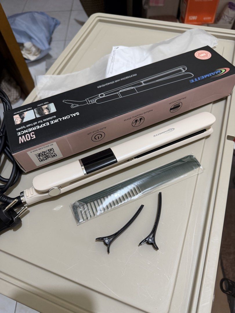 HAIR STRAIGHTENER (Category: Hair) located in Iba. Submitted by mavismaeve (Listing ID 1467600142, Image 2). Description: BRANDNEW WITH BOX SHIPPING THRU J&T ONLY LAST PRICE.