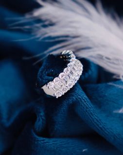 (Category: ) located in . Submitted by japanandsingaporeluxepreloved (Listing ID 1467423310, Image 1). Description: .
