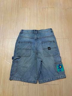 (Category: ) located in . Submitted by lesthrift (Listing ID 1467521270, Image 1). Description: .