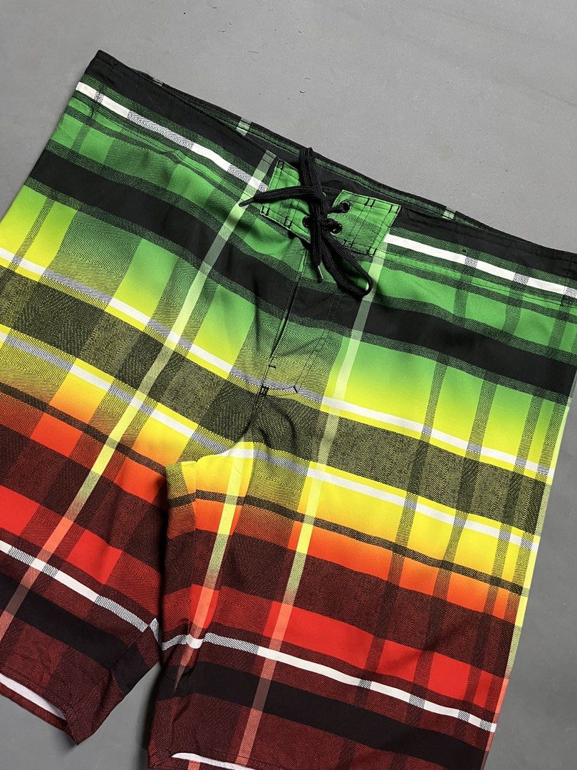 HANGTEN BOARDSHORT (Category: Swim Trunks & Board Shorts) located in Quezon City. Submitted by kentstuff (Listing ID 1467517626, Image 2). Description: HANGTEN BOARDSHORT Waist: 46-48 Length: 23 Leg opening: 13 Condition: Excellent CR: 9/10 Issue: ❌ DISCLAIMER: This is a thrifted item. All brands, logos, and trademarks belong to their rightful owners. We’re here to rehome great pieces — no brand affiliation intended.
