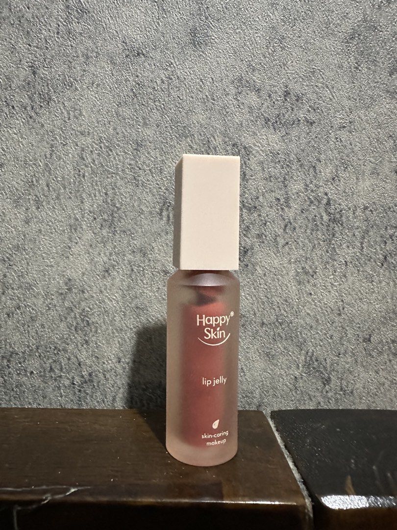 Happy Skin Lip Jelly (Category: Makeup) located in Paranaque City. Submitted by byclaires.co (Listing ID 1467462657, Image 2). Description: - Used once - Not my shade .