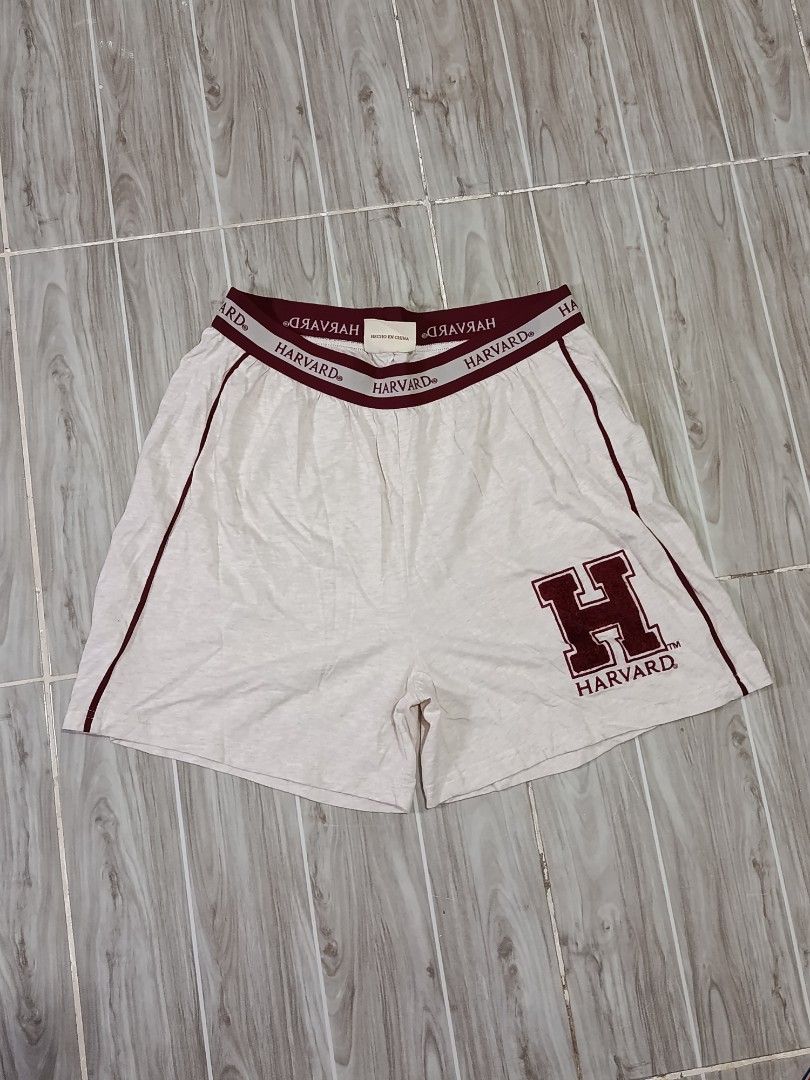 HARVARD UNIVERSITY BOXER SHORT (freeshipping) (Category: Shorts) located in Quezon City. Submitted by gyl-stop (Listing ID 1467530113, Image 1). Description: free shipping 28-34 x 16.5 excellent condi cr: 9.8/10 issue: none.