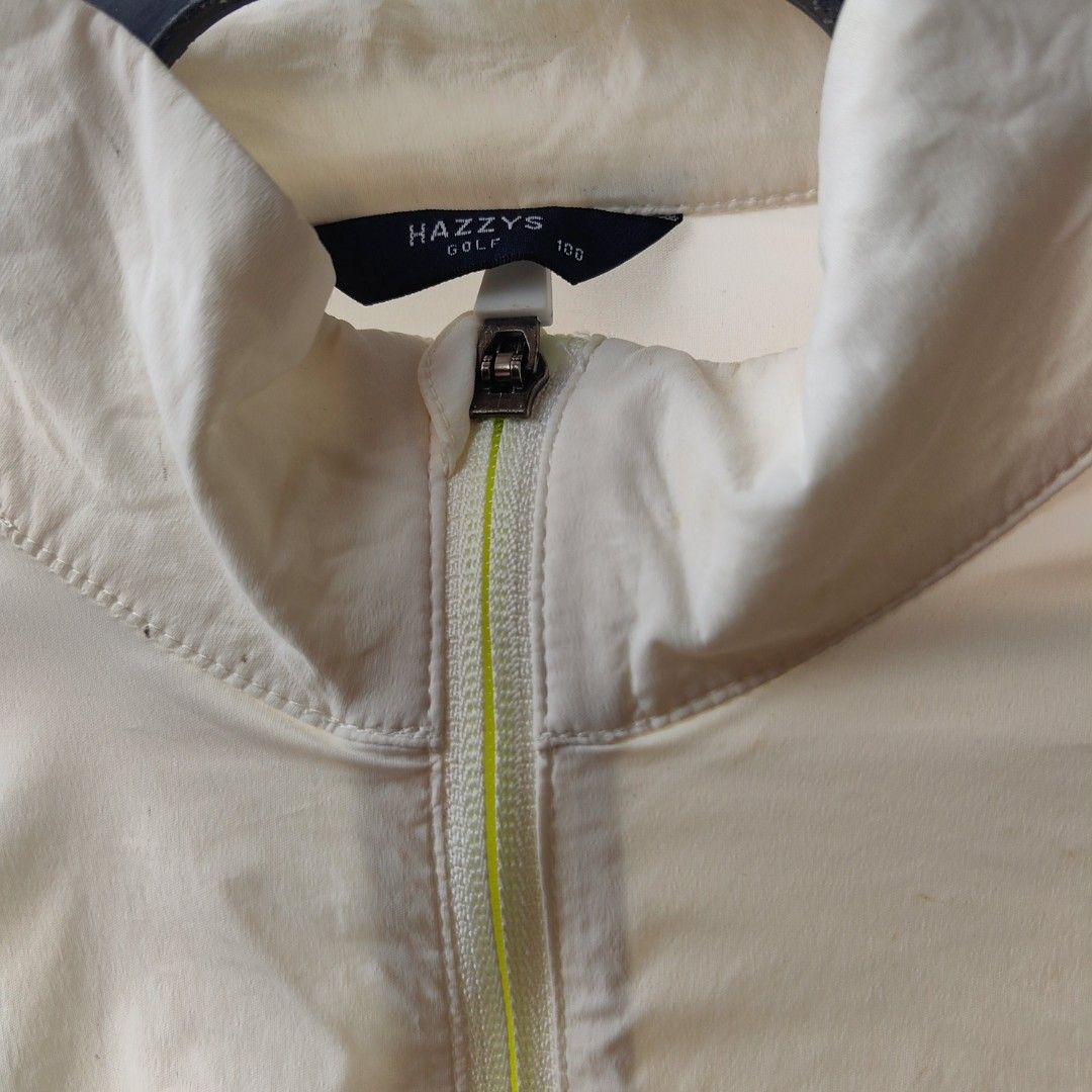 Hazzys Golf (Category: Coats, Jackets and Outerwear) located in Calamba. Submitted by princesspauliney. (Listing ID 1467522623, Image 2). Description: Calamba laguna Shoppee check out Jnt direct courier First to pay basis.