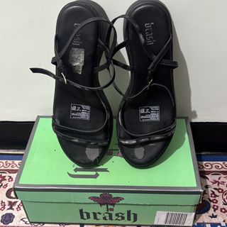 (Kategori: ) berada di . Dikirim oleh haris_preloved (ID iklan 1467581215, Gambar 1). Deskripsi: .