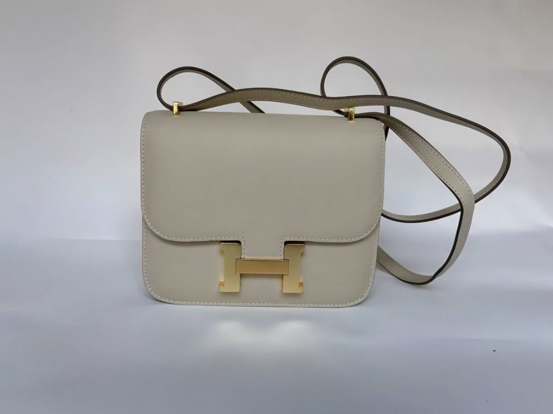 Hermes Evercolor Constance 18 (Category: Luxury Bags & Wallets) located in Las Pinas. Submitted by moonlaight (Listing ID 1467477328, Image 1). Description: Hermès Evercolor Constance 18 Gris Perle 🇨🇳 Directly from Guangzhou ! market prices are way higher 🥹 kindly purchase only if you’re comfortable with this. please manage your expectations! kindly message me for more pictures to see the bag’s condition 🫶🏻.