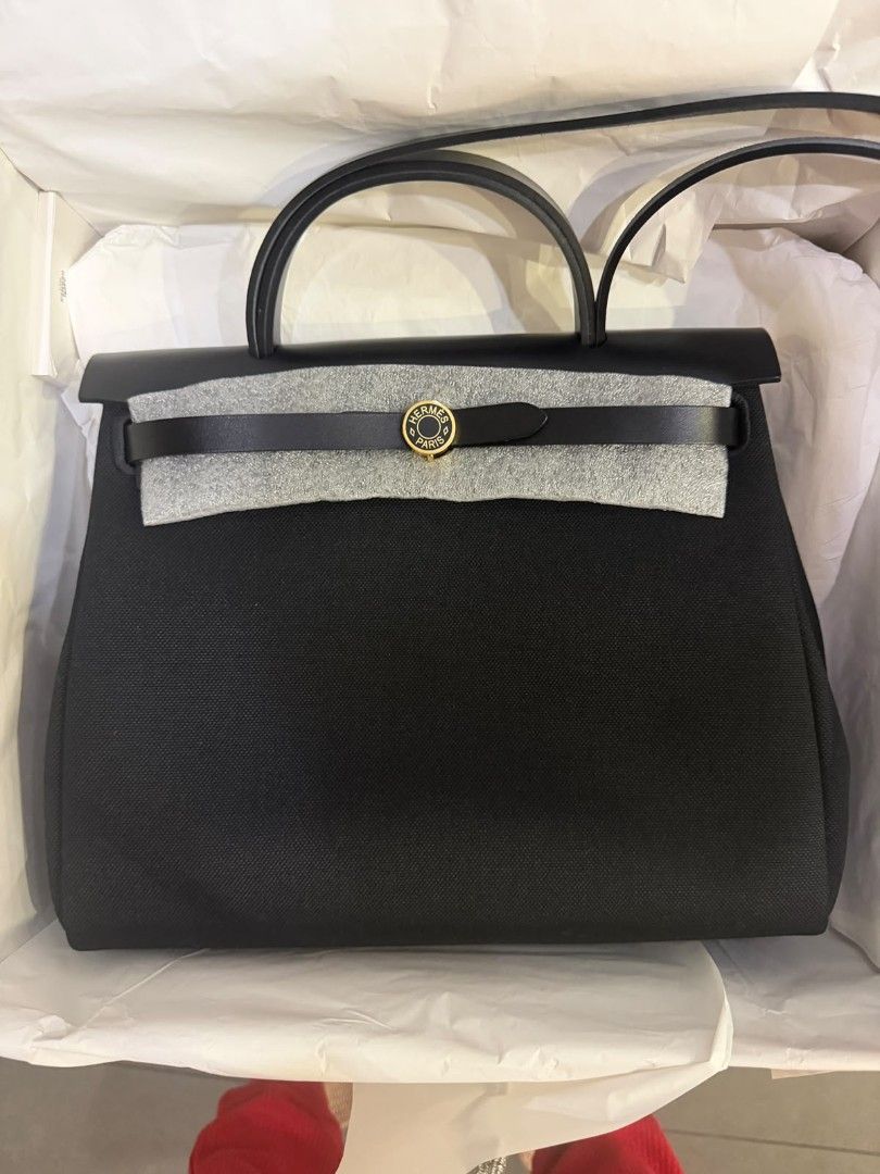 Hermes herbag 31 (Category: Luxury Bags & Wallets) located in San Juan City. Submitted by dailydealsphest2010 (Listing ID 1433015186, Image 3). Description: Hermes Herbag 31 All black Brand New. Complete with box 100% original .
