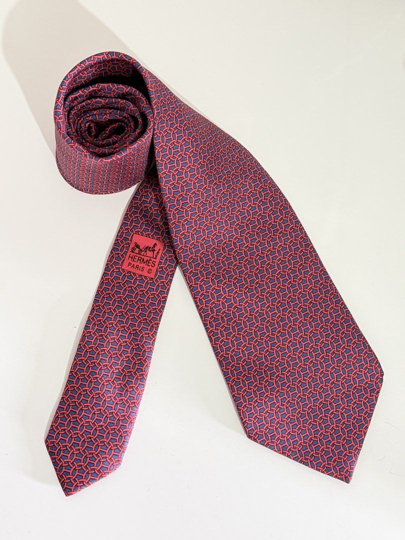 HERMÈS necktie (Category: Luxury Apparel) located in Baguio. Submitted by manang_isang (Listing ID 1467416235, Image 1). Description: .